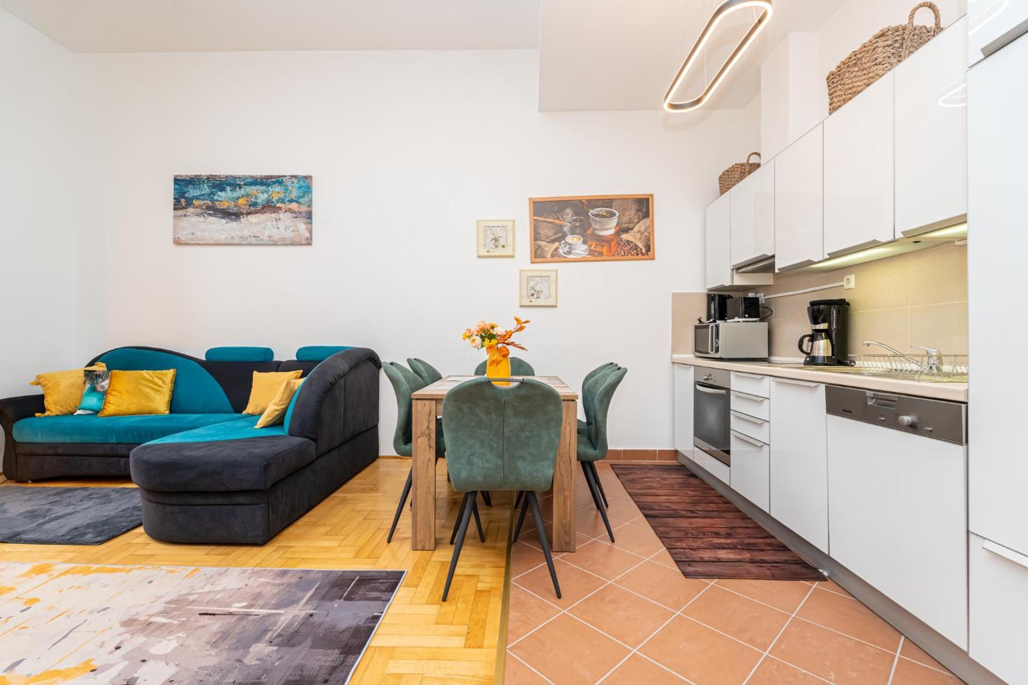 My Gozsdu Historic Passage Apartment