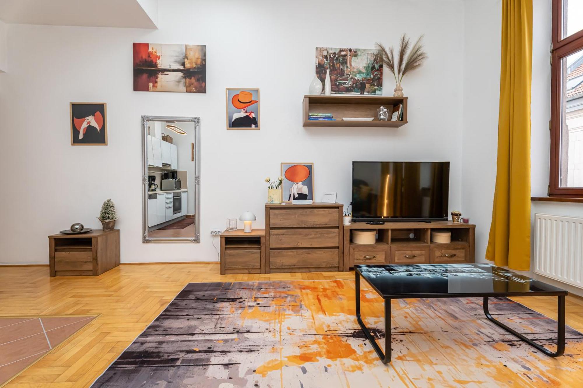 Apartman My Gozsdu Court Historic Passage *